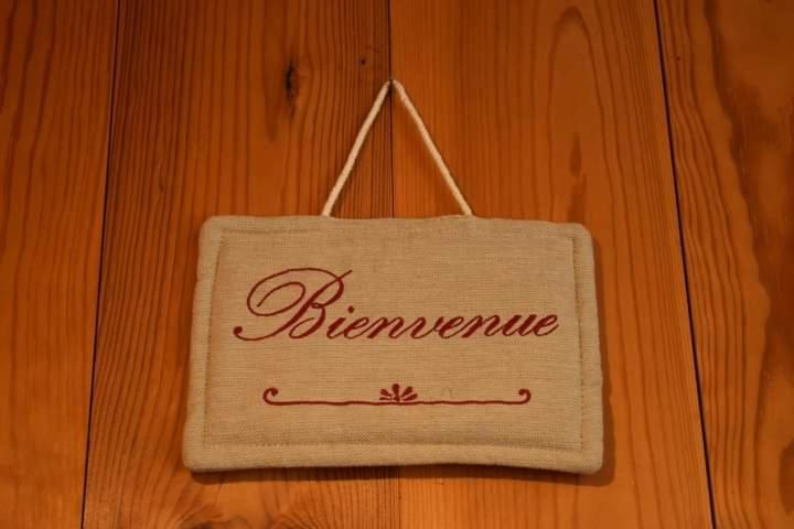 סנט - אודה Gite Du Cheval Blanc D'Houmont מראה חיצוני תמונה